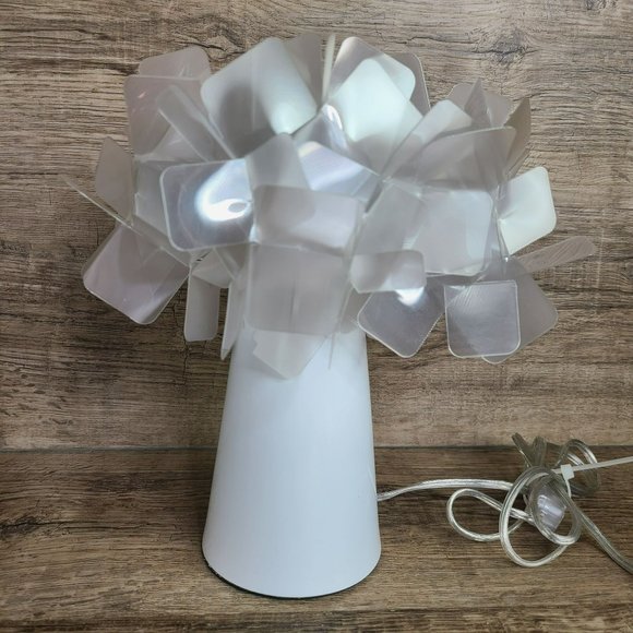 Modern Art LED Centerpiece Table Bedside Lamp Modern 10" Minimalist Style - Picture 11 of 12